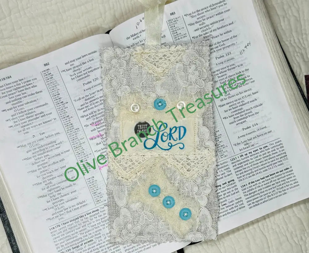Linen Bookmark * Trust In The Lord