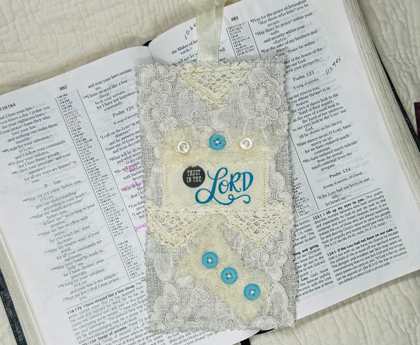 Linen Bookmark * Trust in the Lord