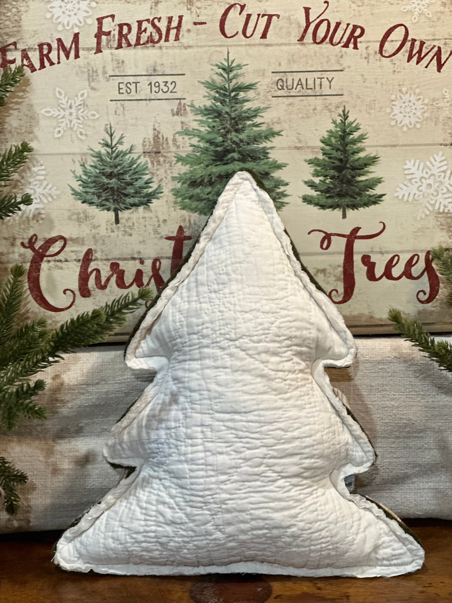 Vintage YoYo Quilt Christmas Tree Pillow