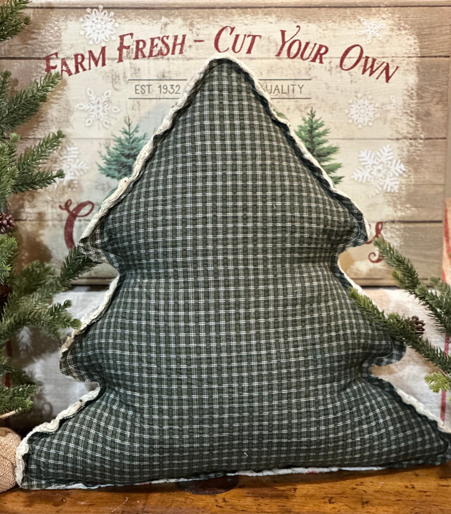 Vintage Quilt Christmas Tree Pillow with Pocket