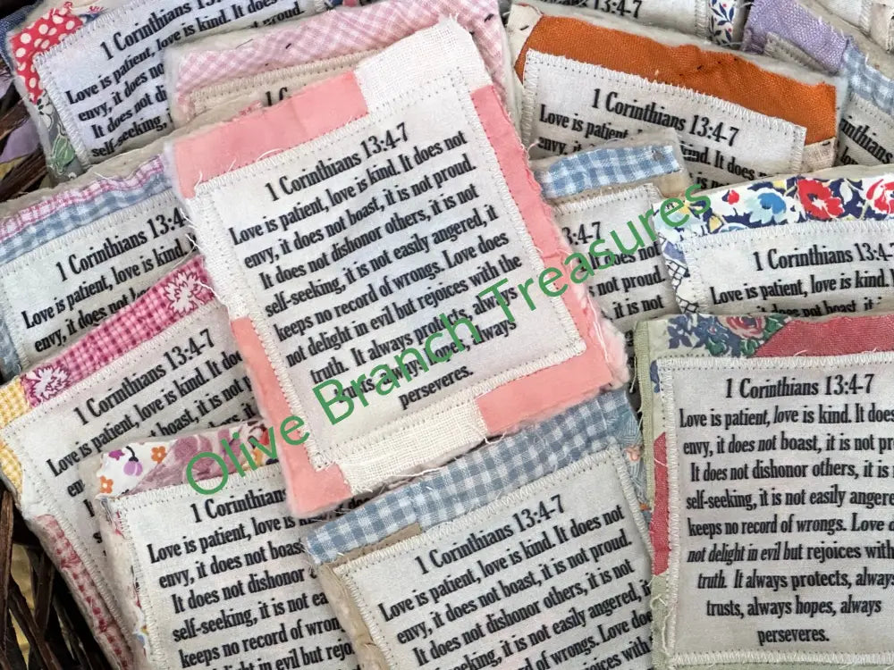 Mini Scripture Quilts * 1 Corinthians 13:4-7 Mini Scripture Quilt