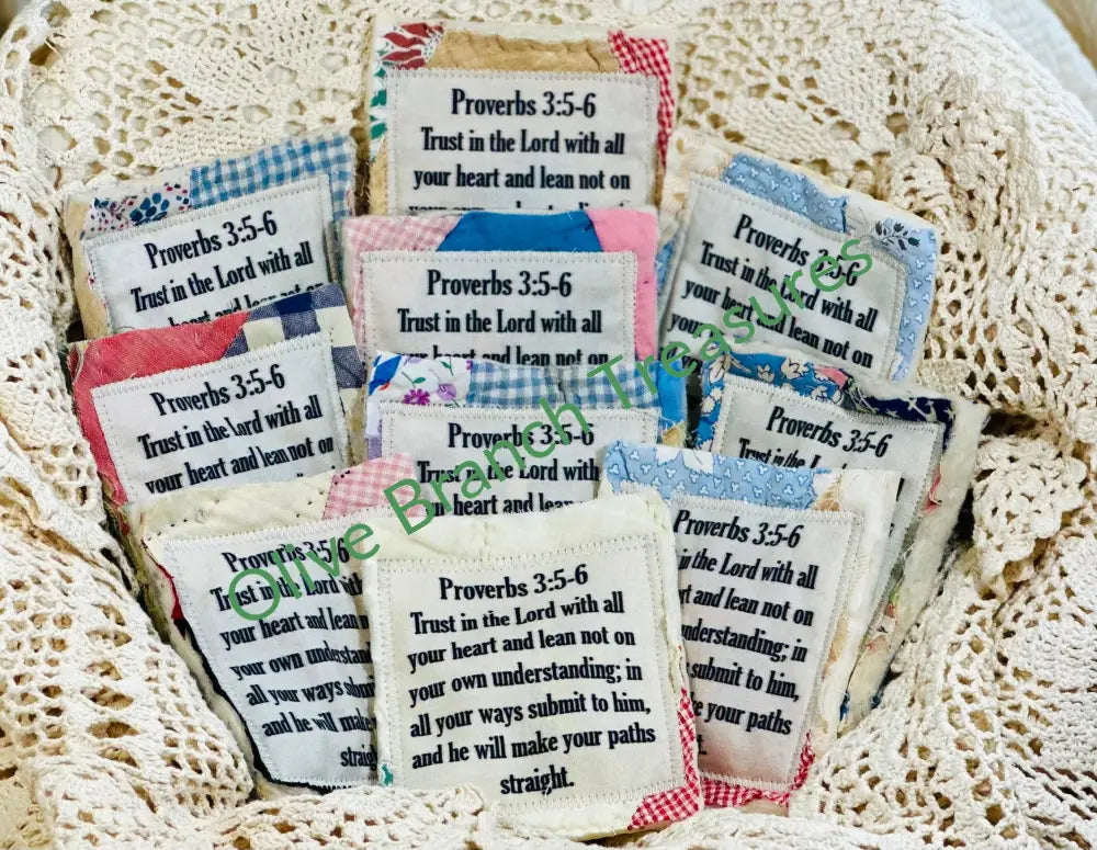 Mini Scripture Quilts * Proverbs 3:5-6 Mini Scripture Quilt