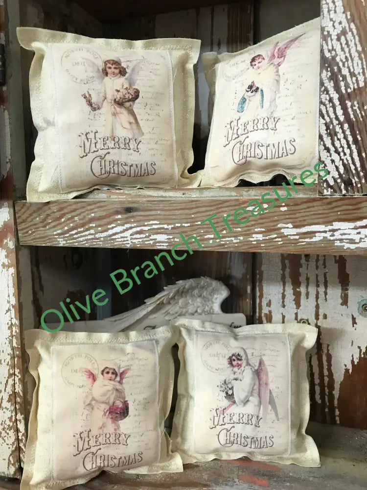 Victorian Christmas Pillows/Set Of 4 Bowl Fillers/Mini Pillows