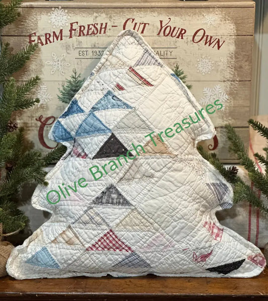 Vintage Quilt Christmas Tree Pillow Pillow