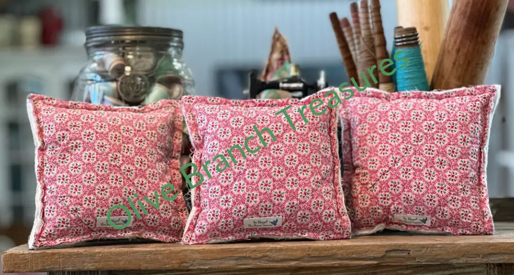 Vintage Quilt Mini Pillows - Decorative Pillow
