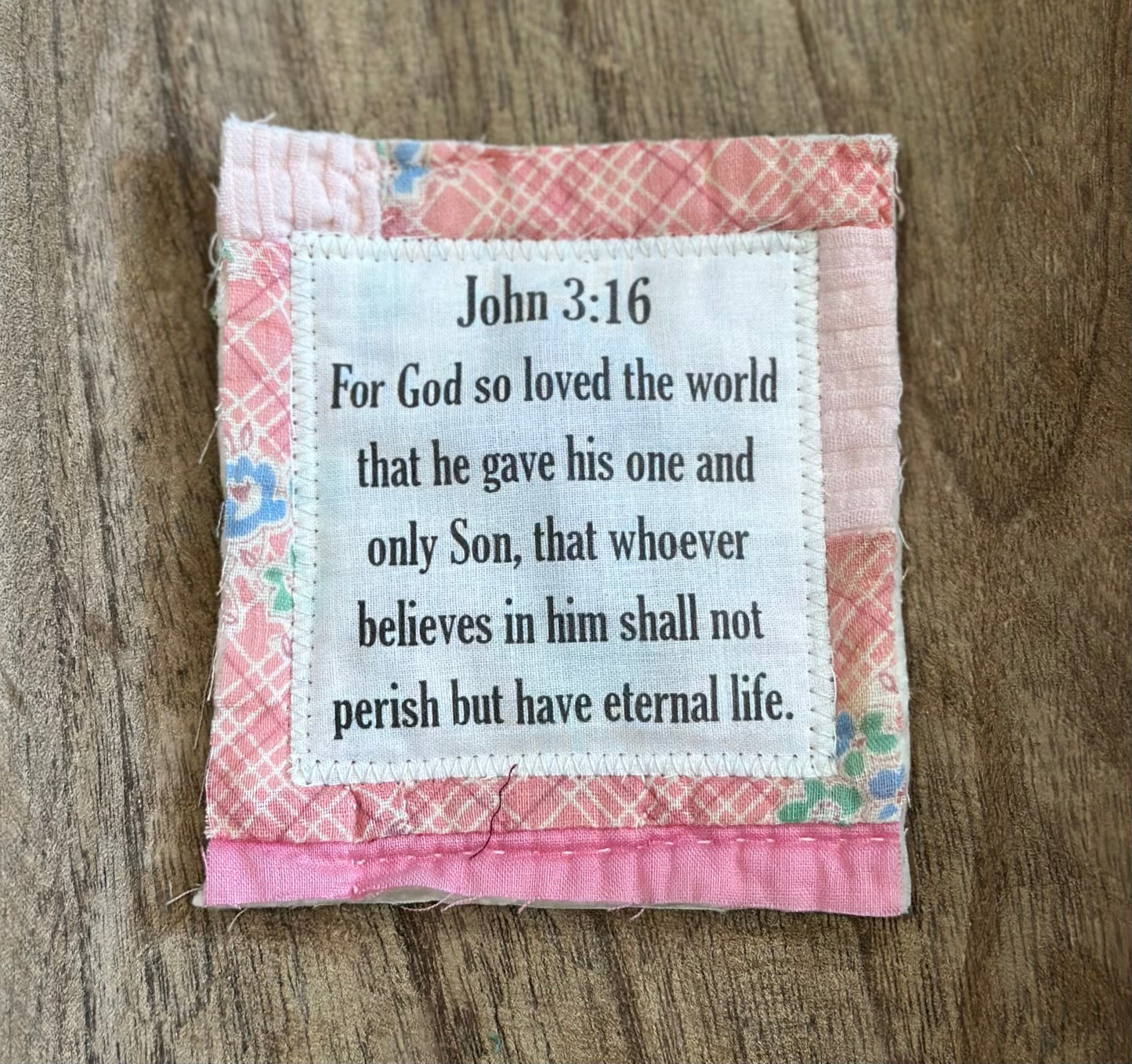 Mini Scripture Quilts * John 3:16