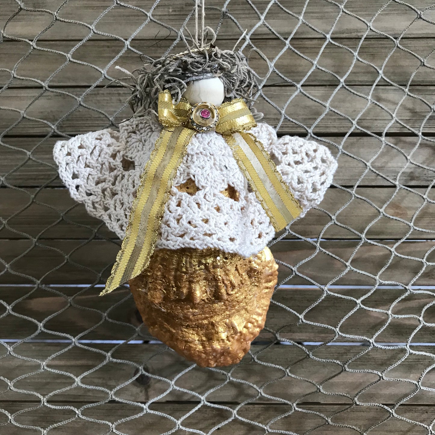 Oyster Shell Angel * Lois
