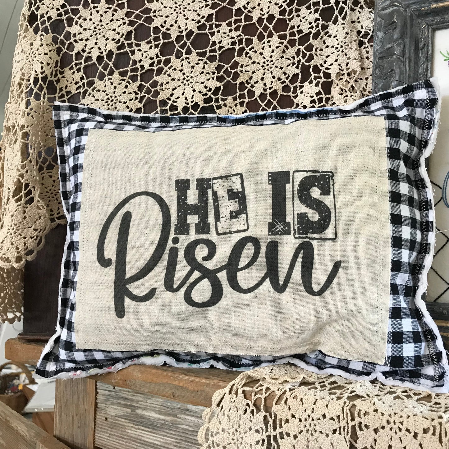 Pillow * He is Risen