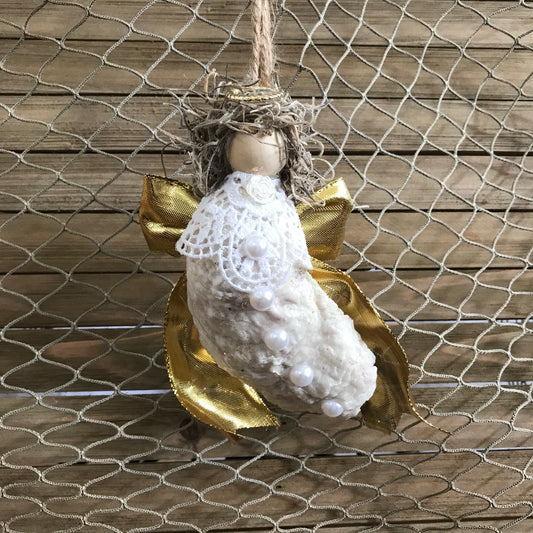 Oyster Shell Angel * Ruth