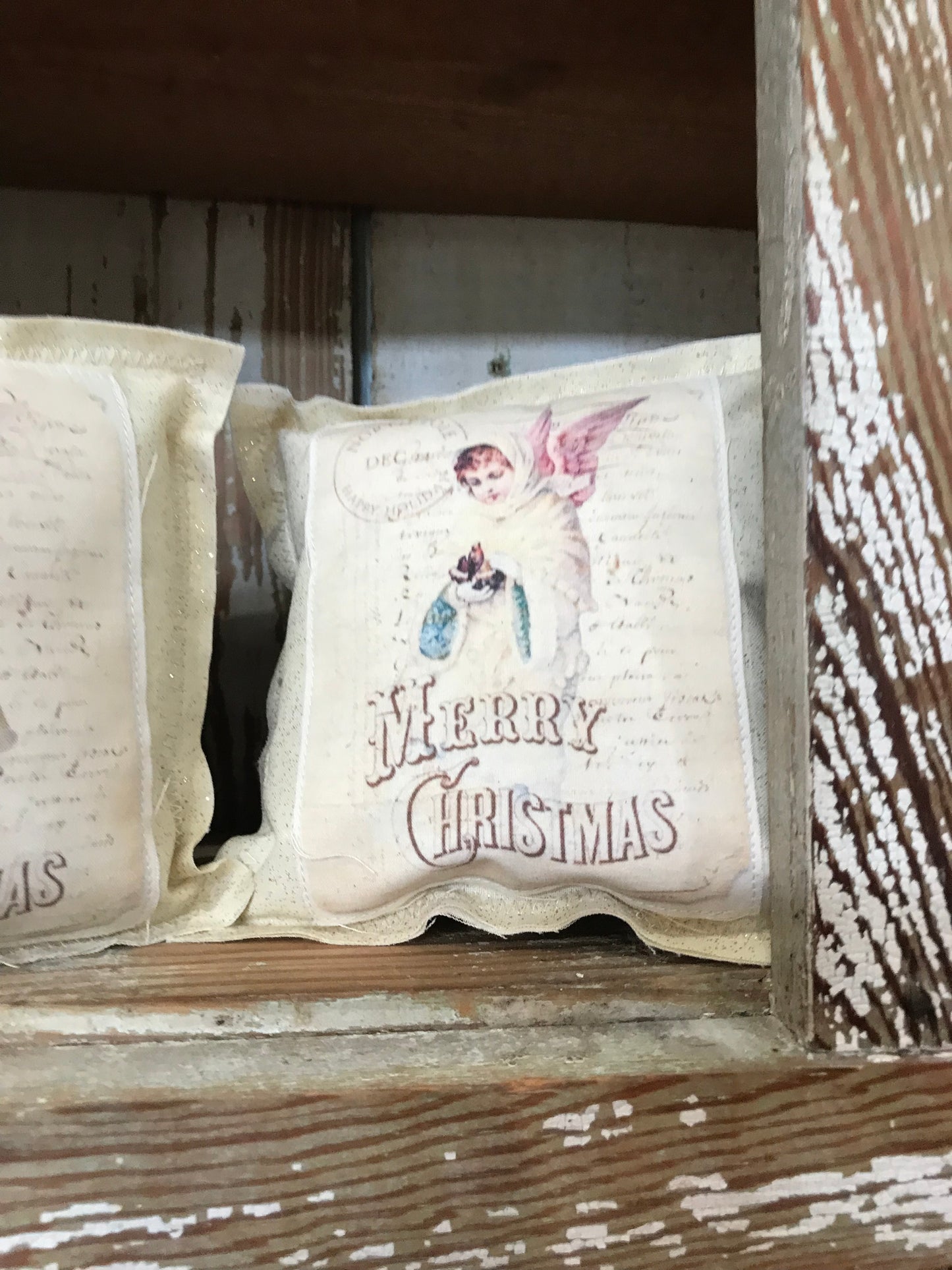 Victorian Christmas Pillows/Set of 4